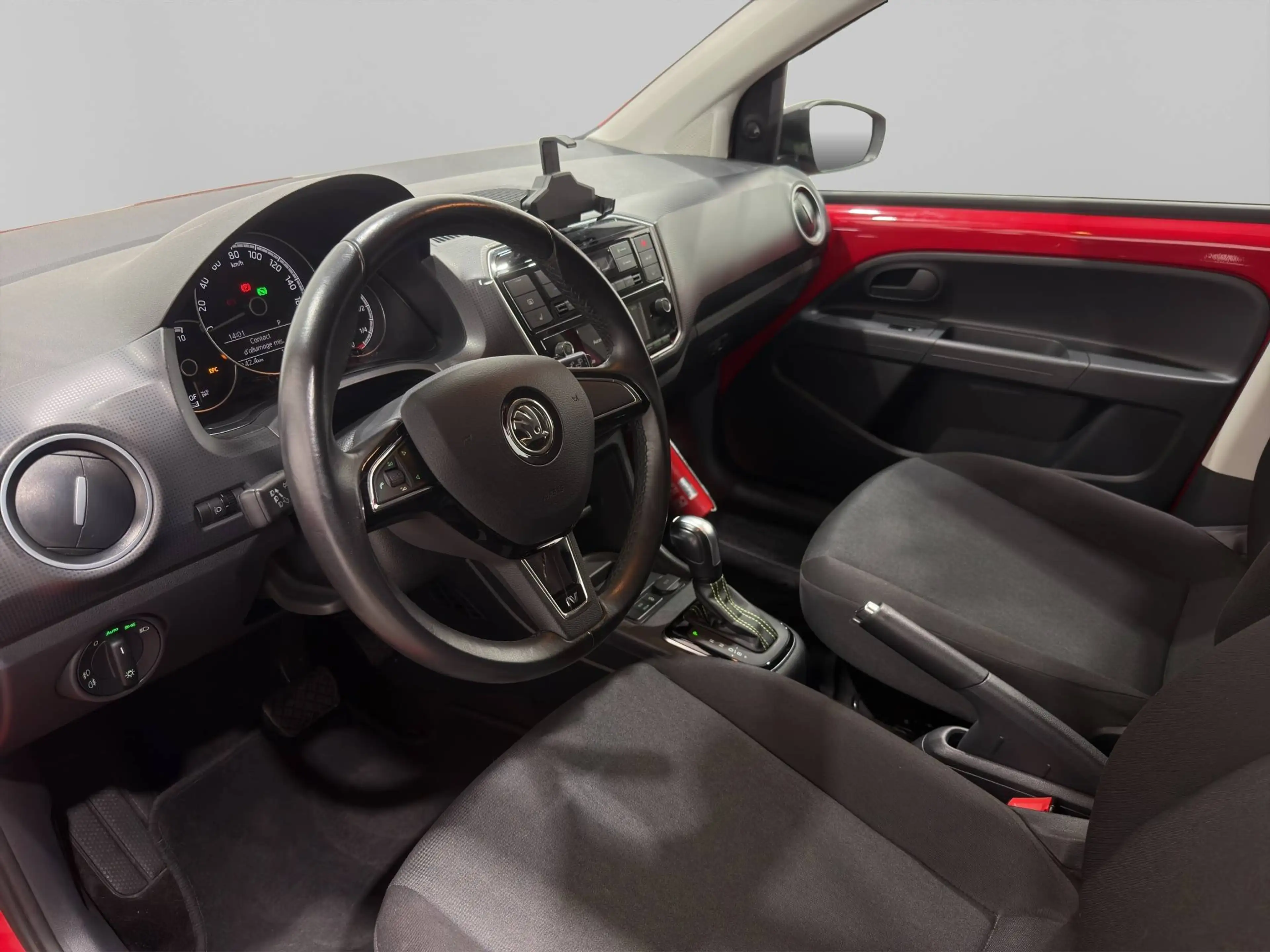 Skoda Citigo Active ***HEATED SEATS*REAR CAMERA*** — photo 9
