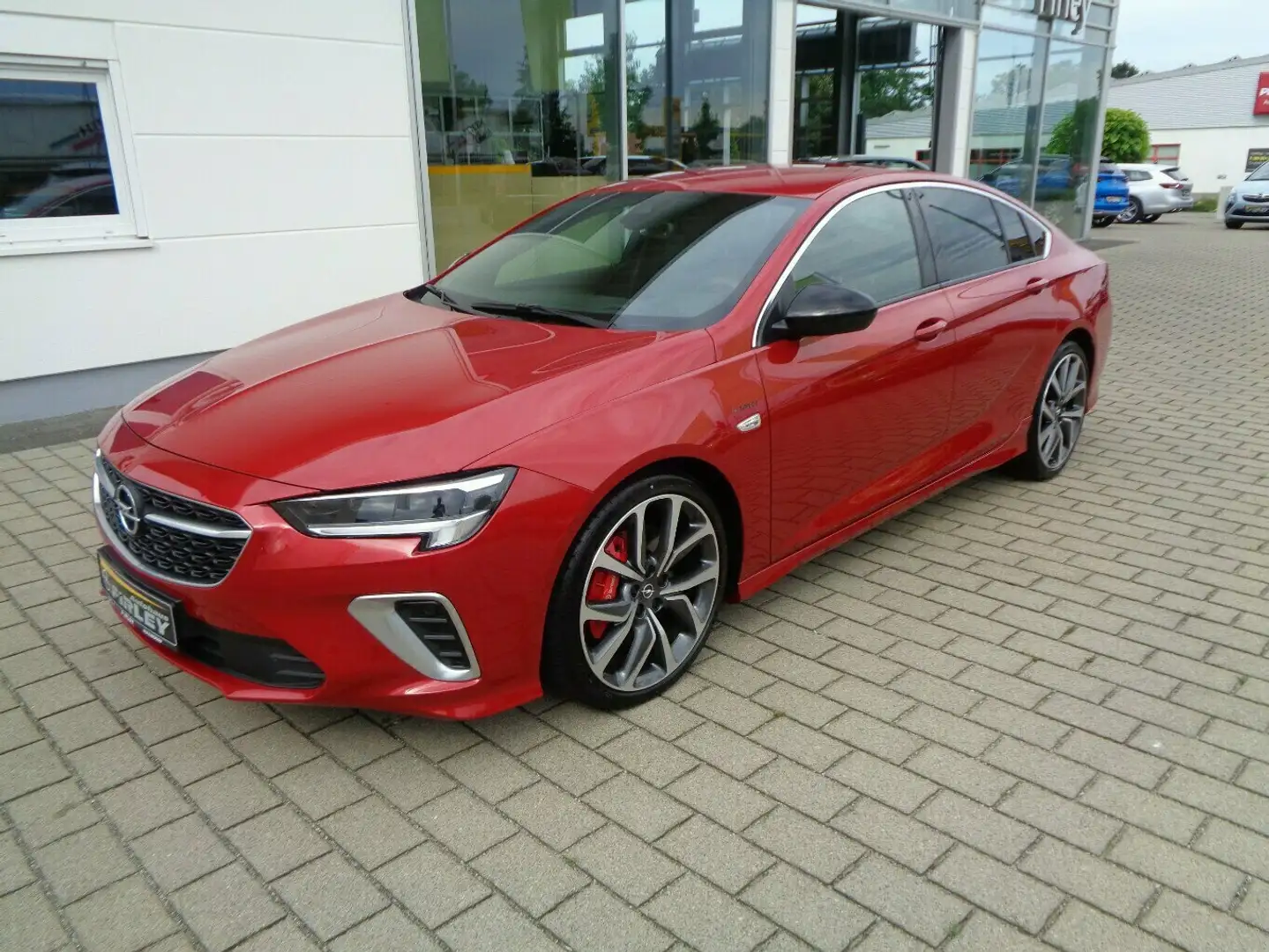 Opel Insignia GSi 4x4 Rood - 2