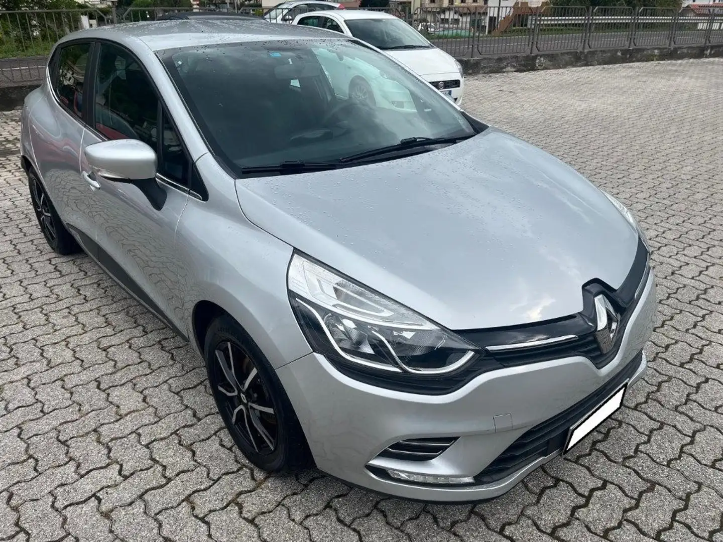 Renault Clio dCi 8V 75CV Start&Stop 5 porte Energy Zen Gris - 1