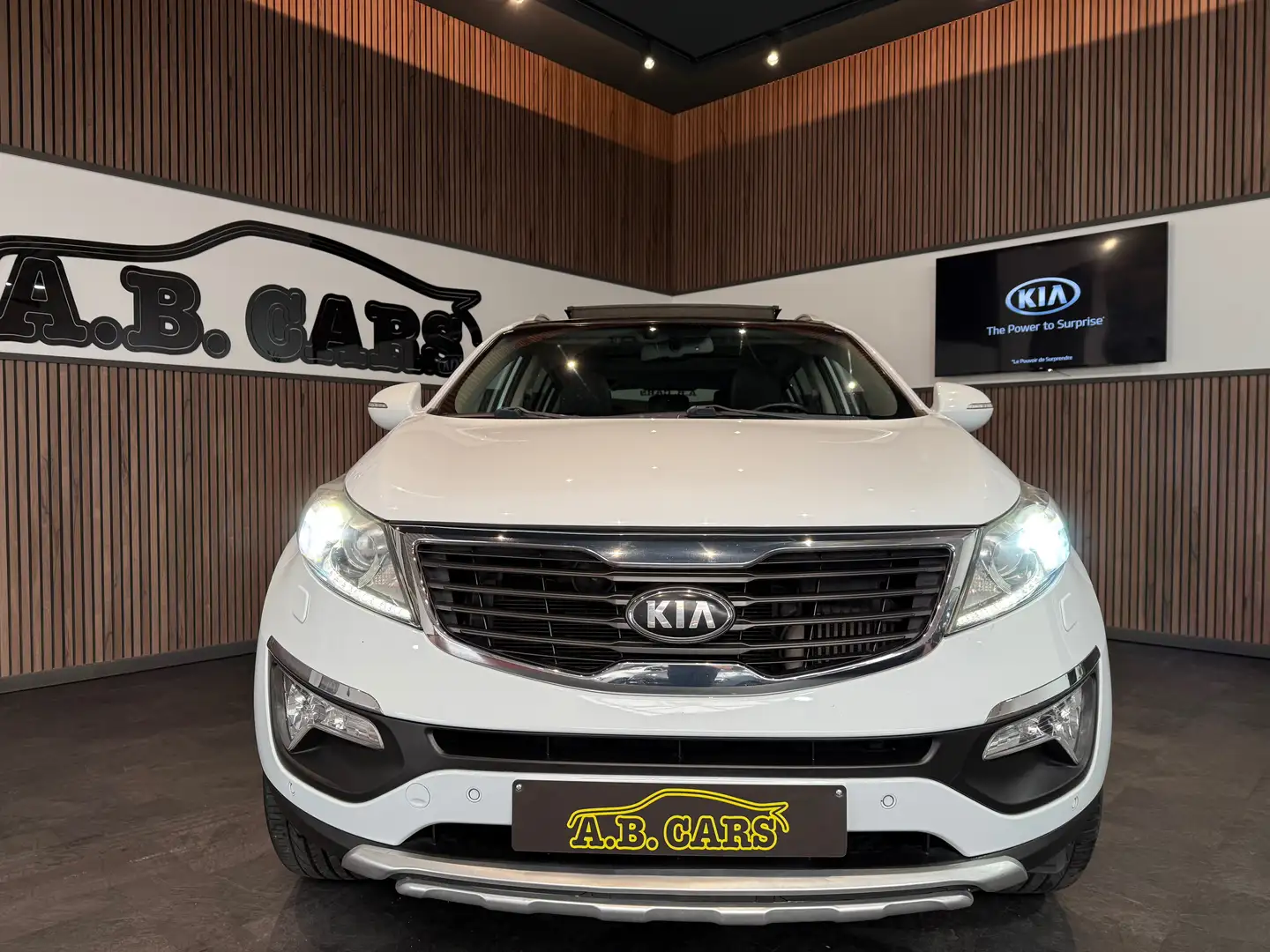 Kia Sportage 1.7 CRDi 2WD *GARANTIE 12MOIS*1ERE MAIN Wit - 2
