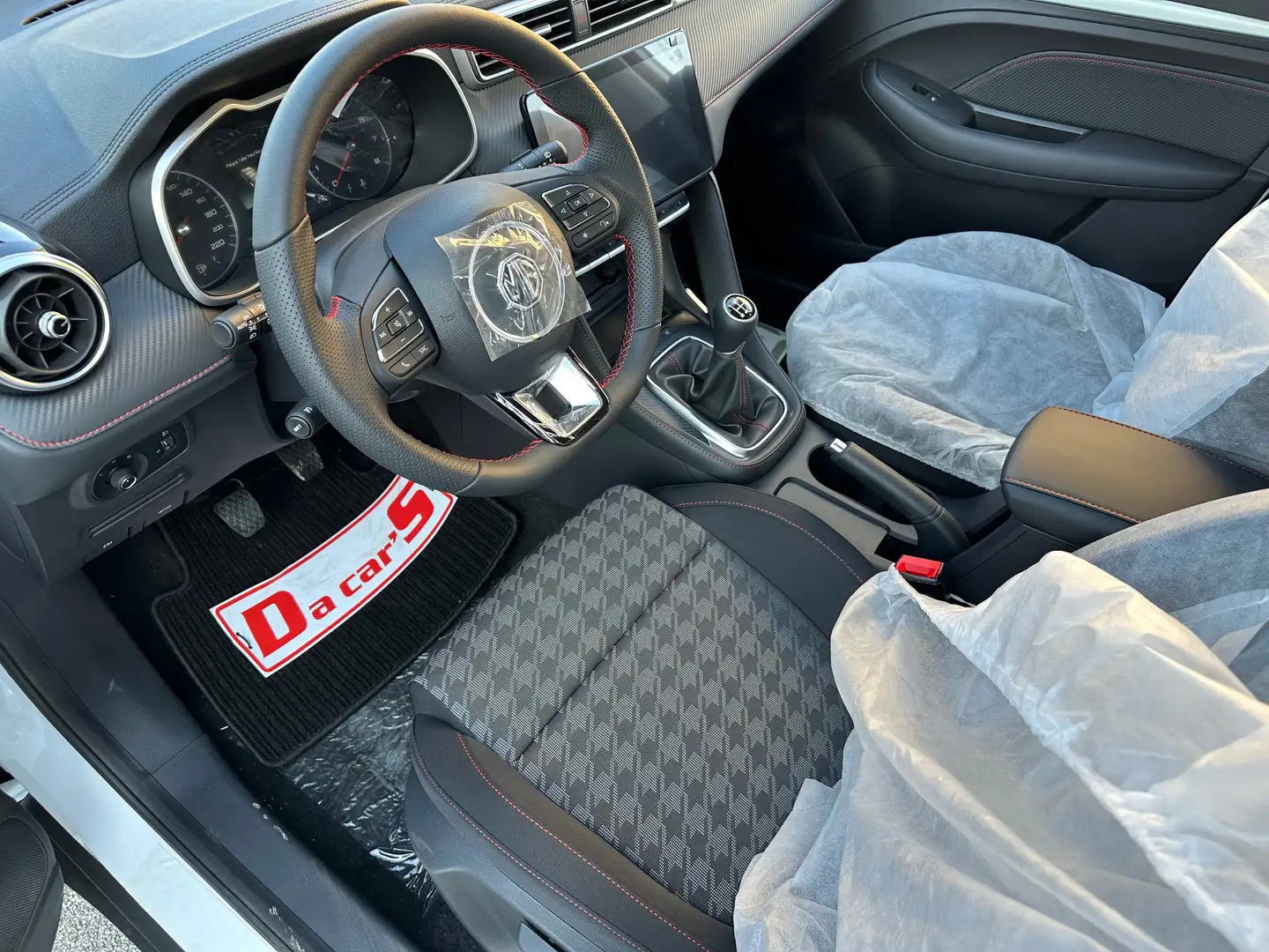 MG ZS 1.5 Comfort Bianco - 2