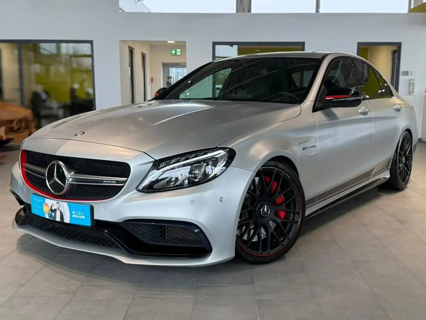 Mercedes-Benz C 63 AMG Argent - 1