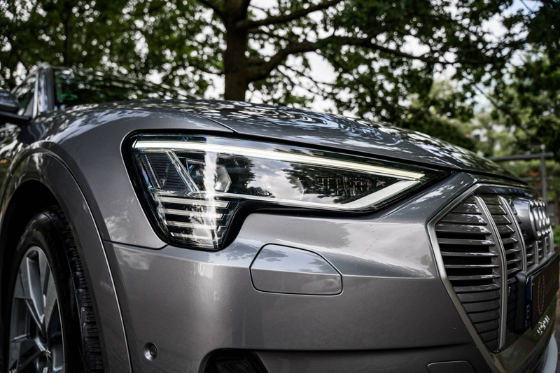 Audi Q8 e-tron 50 QUATTRO*TOIT PANO*SUSPENSION PNEUMATIQUE*SIEGE MEMOIRE*CAR PLAY — photo 14