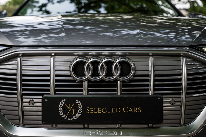 Audi Q8 e-tron 50 QUATTRO*TOIT PANO*SUSPENSION PNEUMATIQUE*SIEGE MEMOIRE*CAR PLAY — photo 15