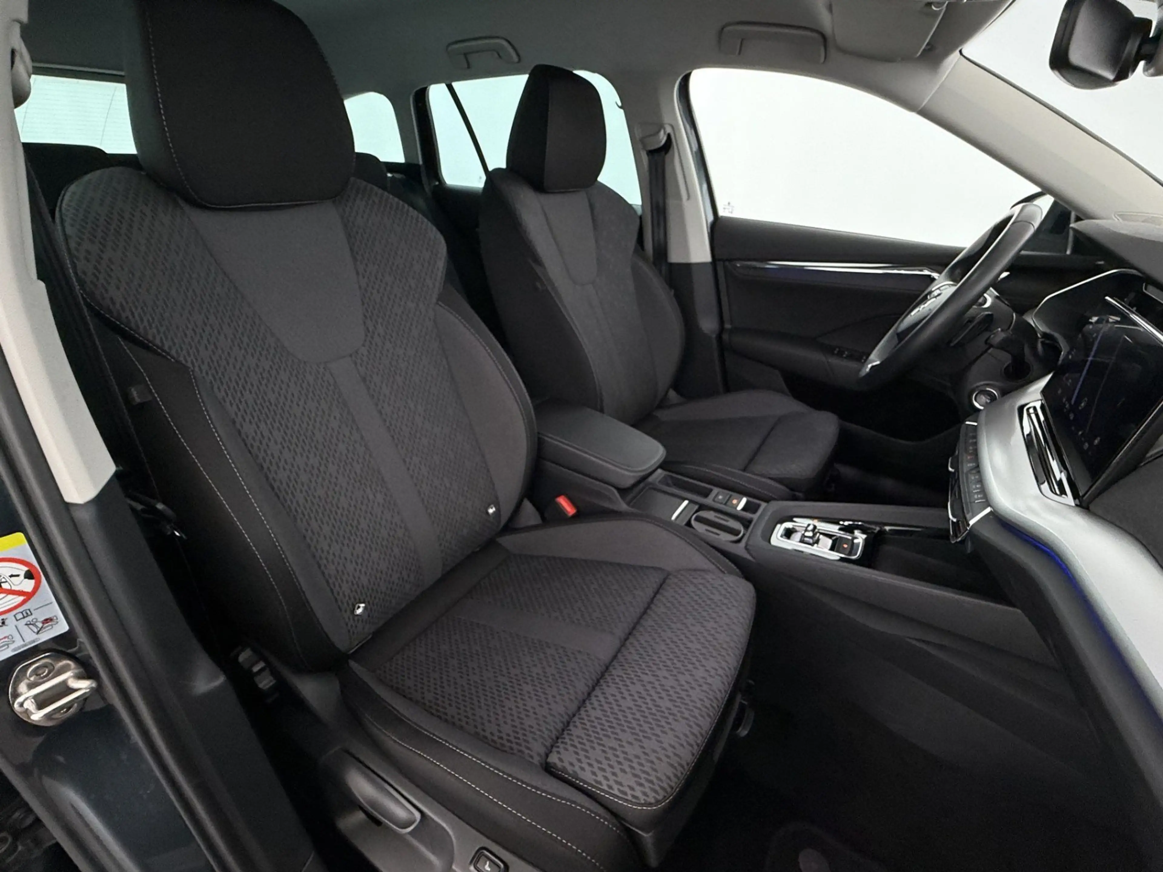 Skoda Octavia Combi 1.4 TSI Style PHEV Aut MATRIX RADAR — photo 15