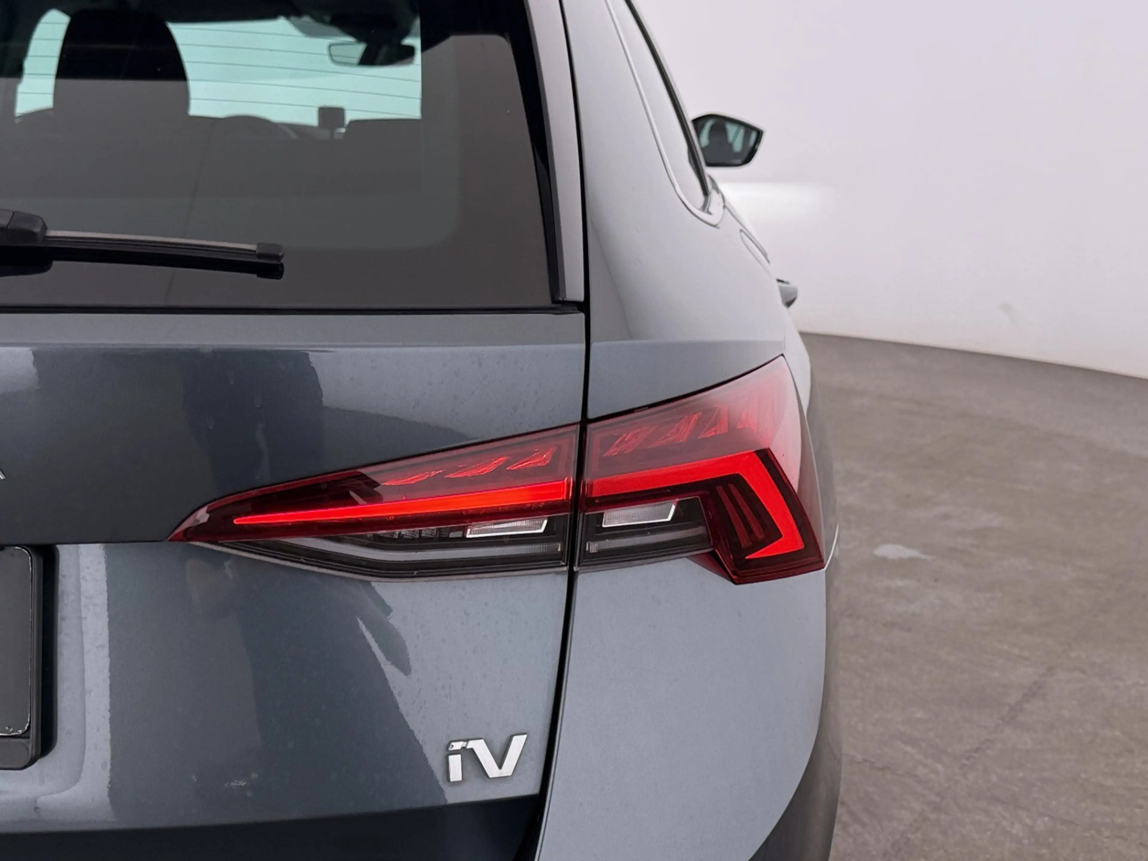 Skoda Octavia Combi 1.4 TSI Style PHEV Aut MATRIX RADAR — photo 11