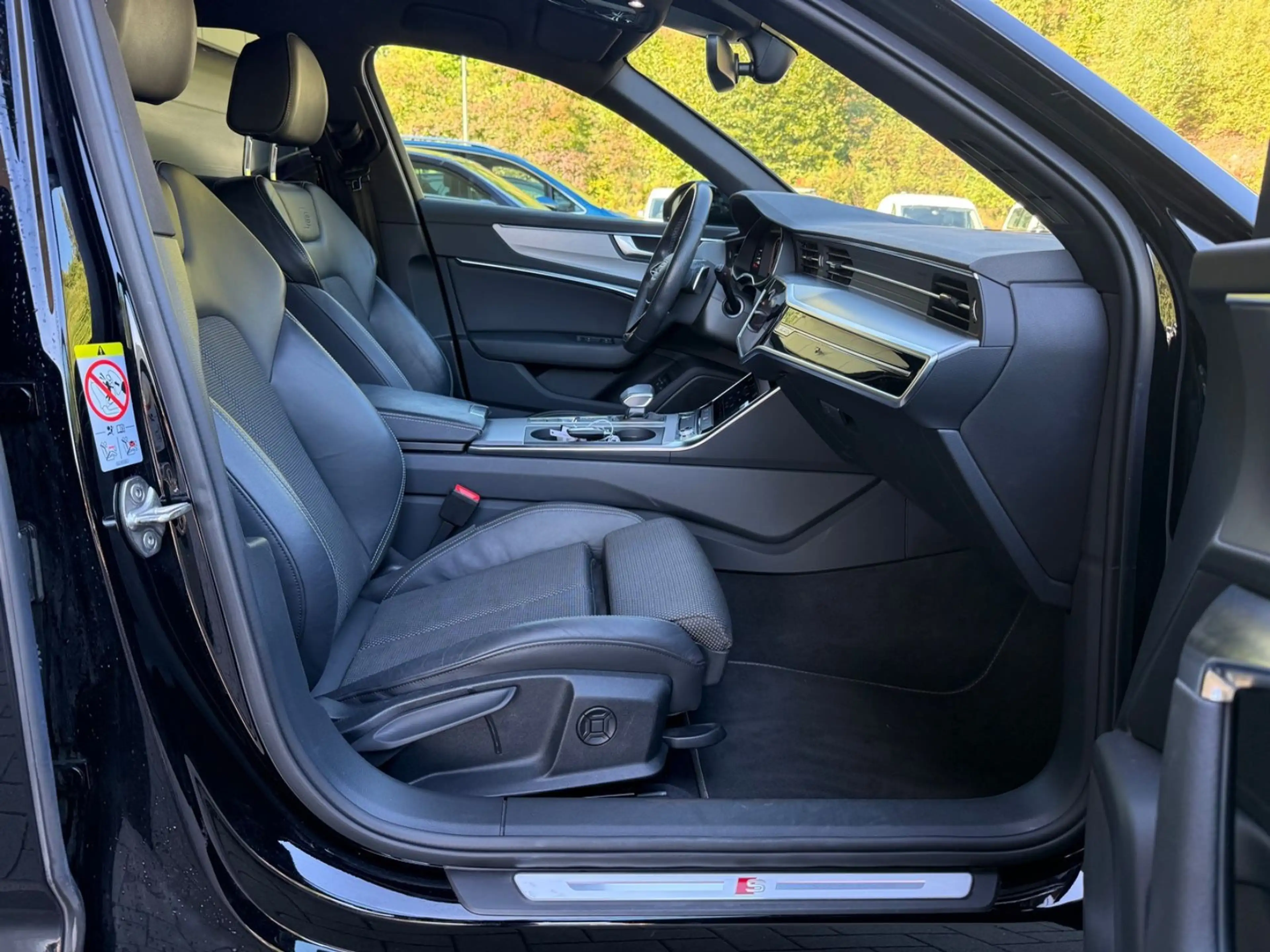 Audi A6 Avant 55 TFSI e quattro sport *DSG *LED — photo 12