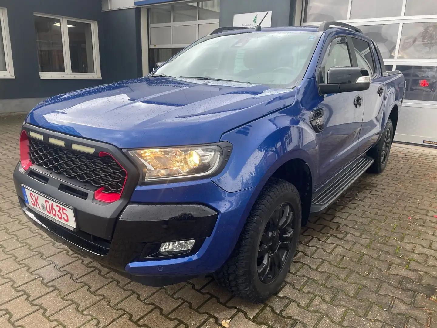 Ford Ranger Wildtrak DoKa 4x4 TDi200 Auto Leder/NAVI Blau - 1