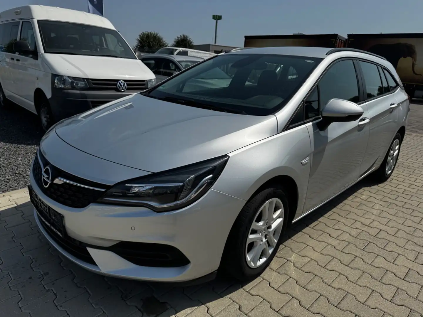 Opel Astra ASTRA K SPORTS TOURER EDITION NAVI PDC SHZ Silber - 1