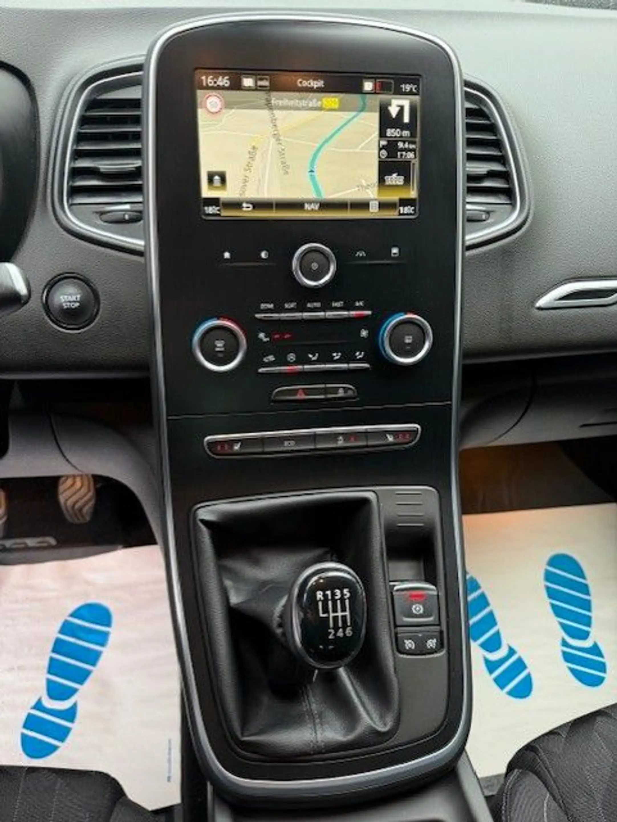 Renault Scenic IV Limited*NAVI*KLIMAAUT*KYLS*TEMP*1HAND — photo 15