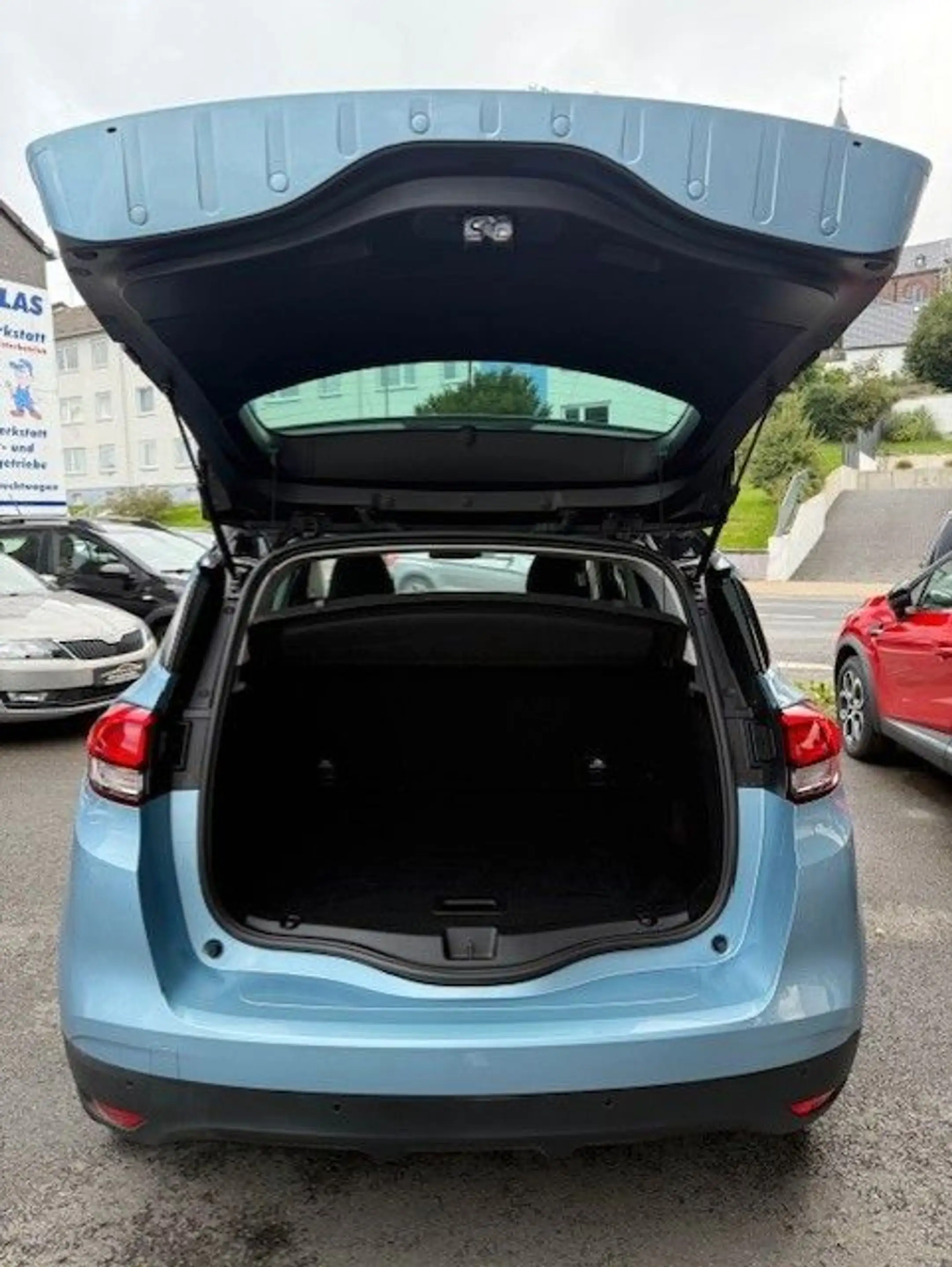 Renault Scenic IV Limited*NAVI*KLIMAAUT*KYLS*TEMP*1HAND — photo 9