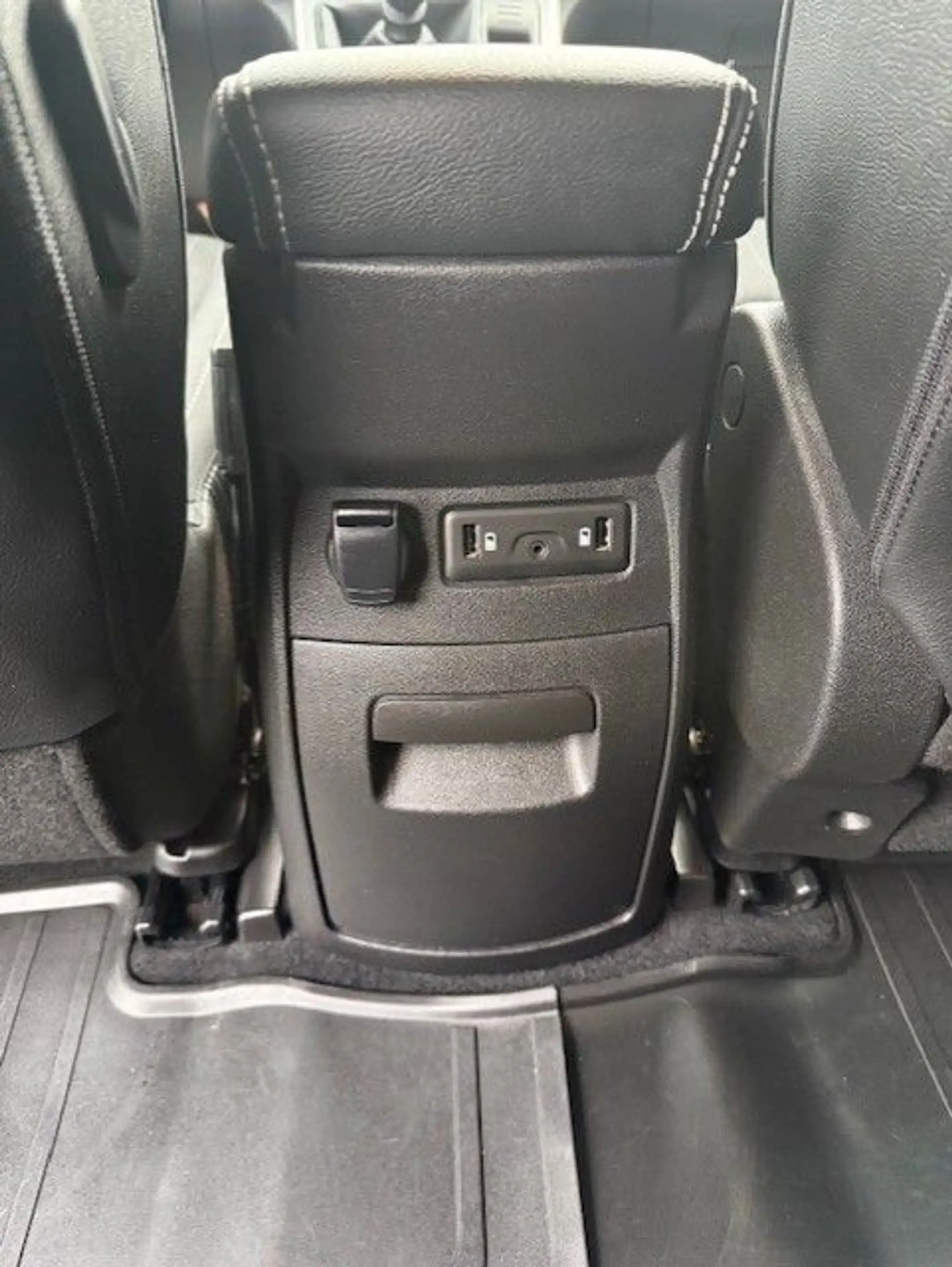 Renault Scenic IV Limited*NAVI*KLIMAAUT*KYLS*TEMP*1HAND — photo 24
