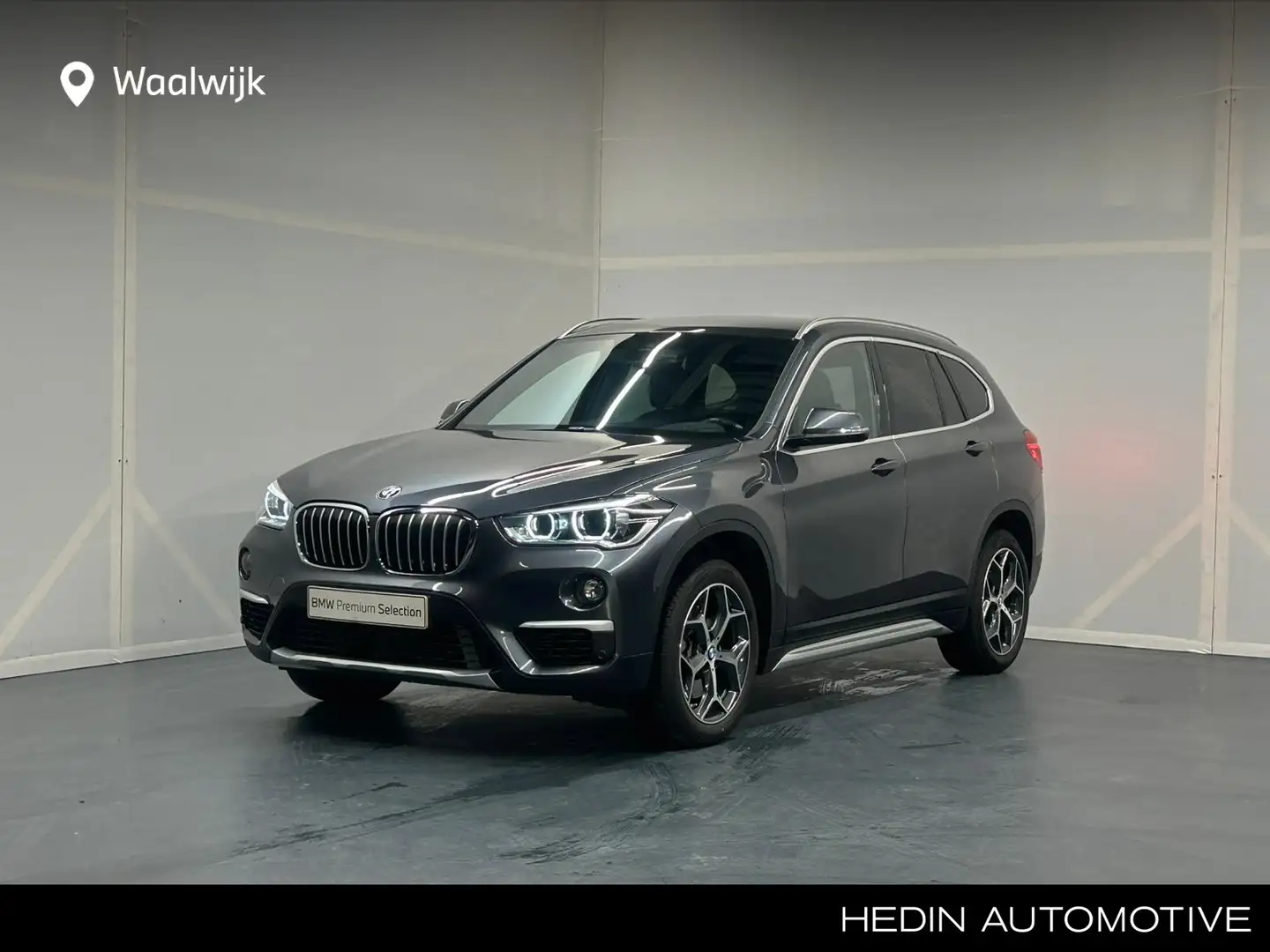 BMW X1 sDrive20i Orange Edition II Grijs - 1