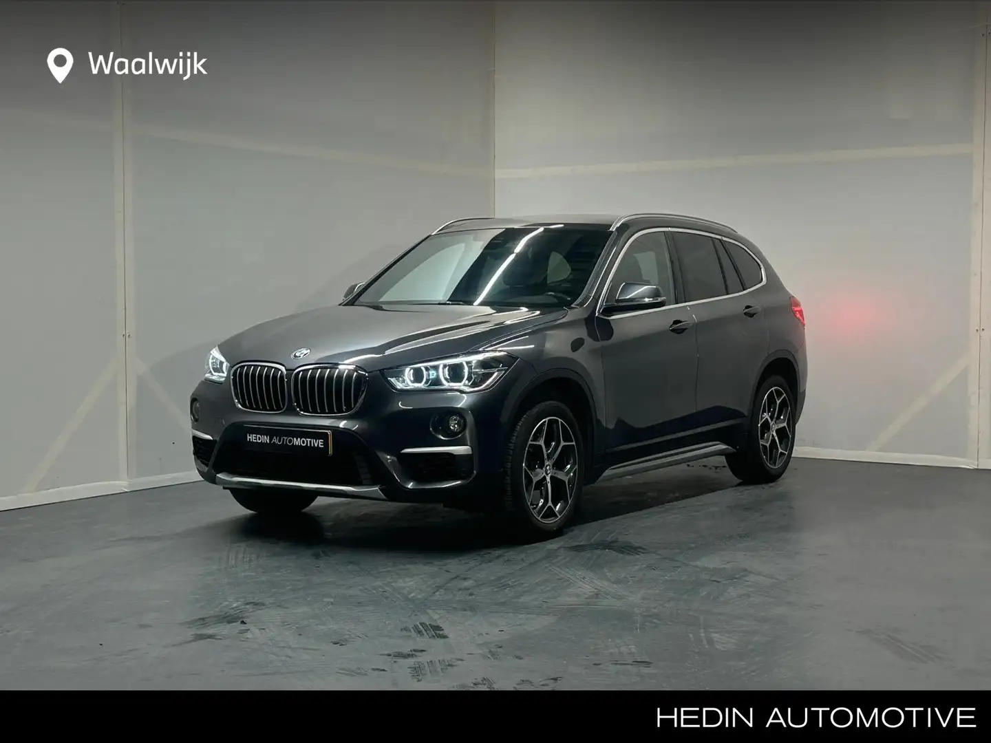 BMW X1 sDrive20i Orange Edition II Grau - 1