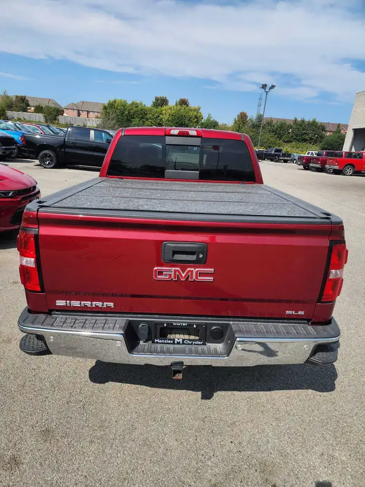 GMC Sierra 1500 снимка GMC Sierra 1500