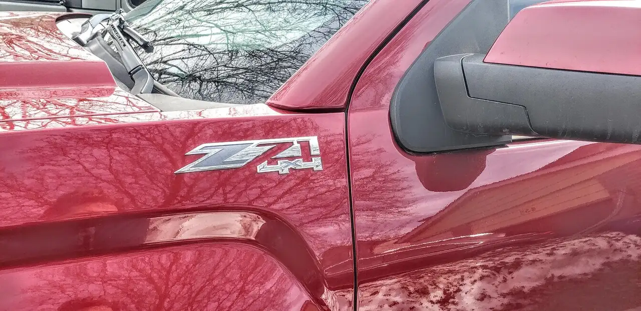 GMC Sierra 1500 снимка GMC Sierra 1500