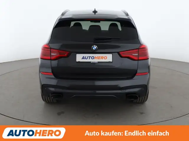 BMW X3 view 5