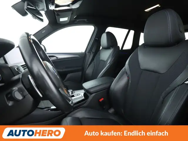 BMW X3 view 10