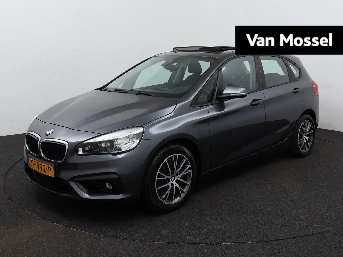 BMW 220 2-serie Active Tourer 220i | Navigatie | Panoramad Grijs - 1