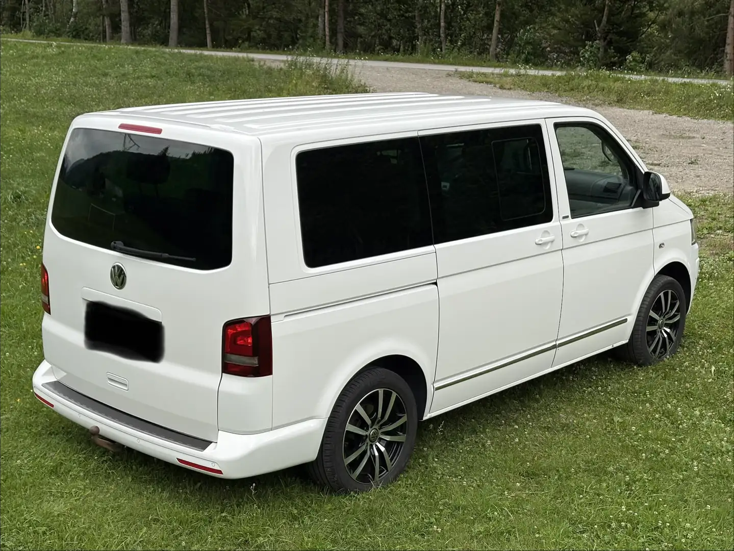Volkswagen T5 Multivan 2.0 BiTdi Life Edition 4motion Weiß - 2