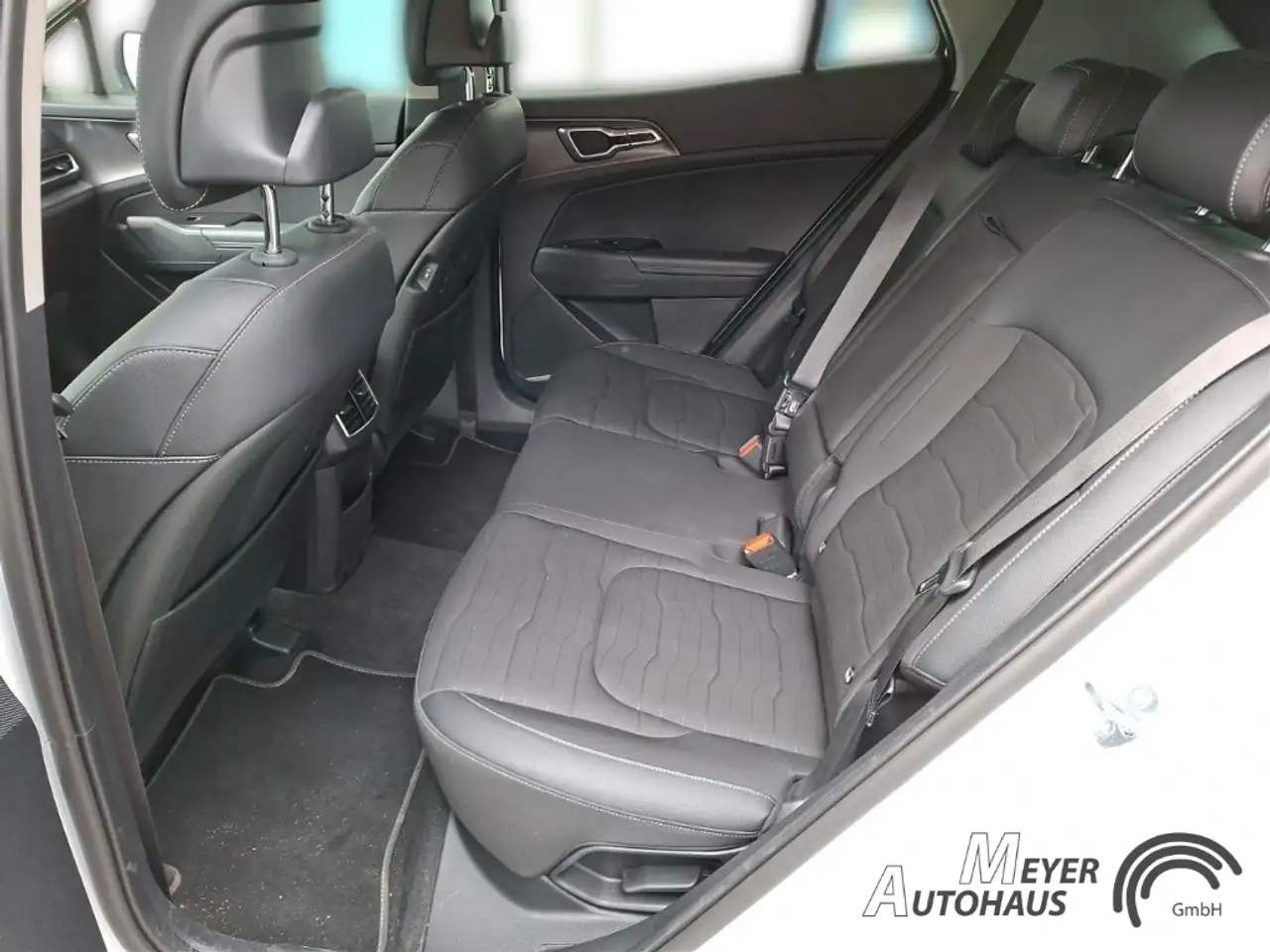 Kia Sportage 1.6T 2WD Vision+Teilleder+el. Sitze+, миниатюра 9