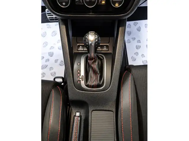 Volkswagen Scirocco view 9