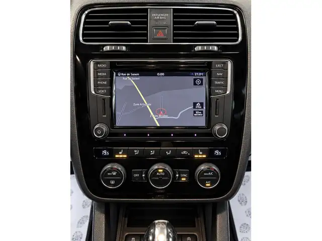 Volkswagen Scirocco view 8