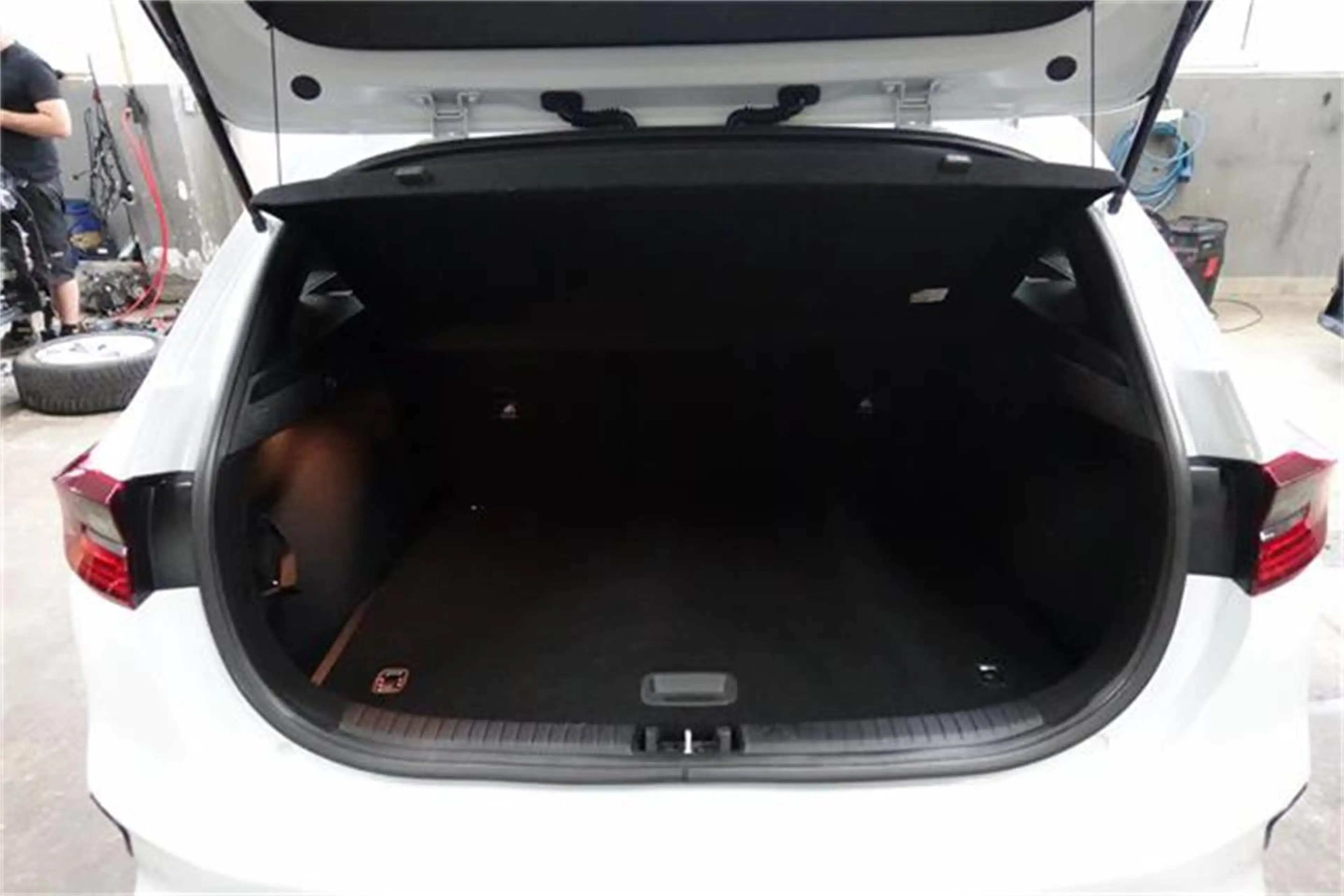 Kia Ceed / cee'd ceed 1,0 T-GDI GPF Silber — photo 11