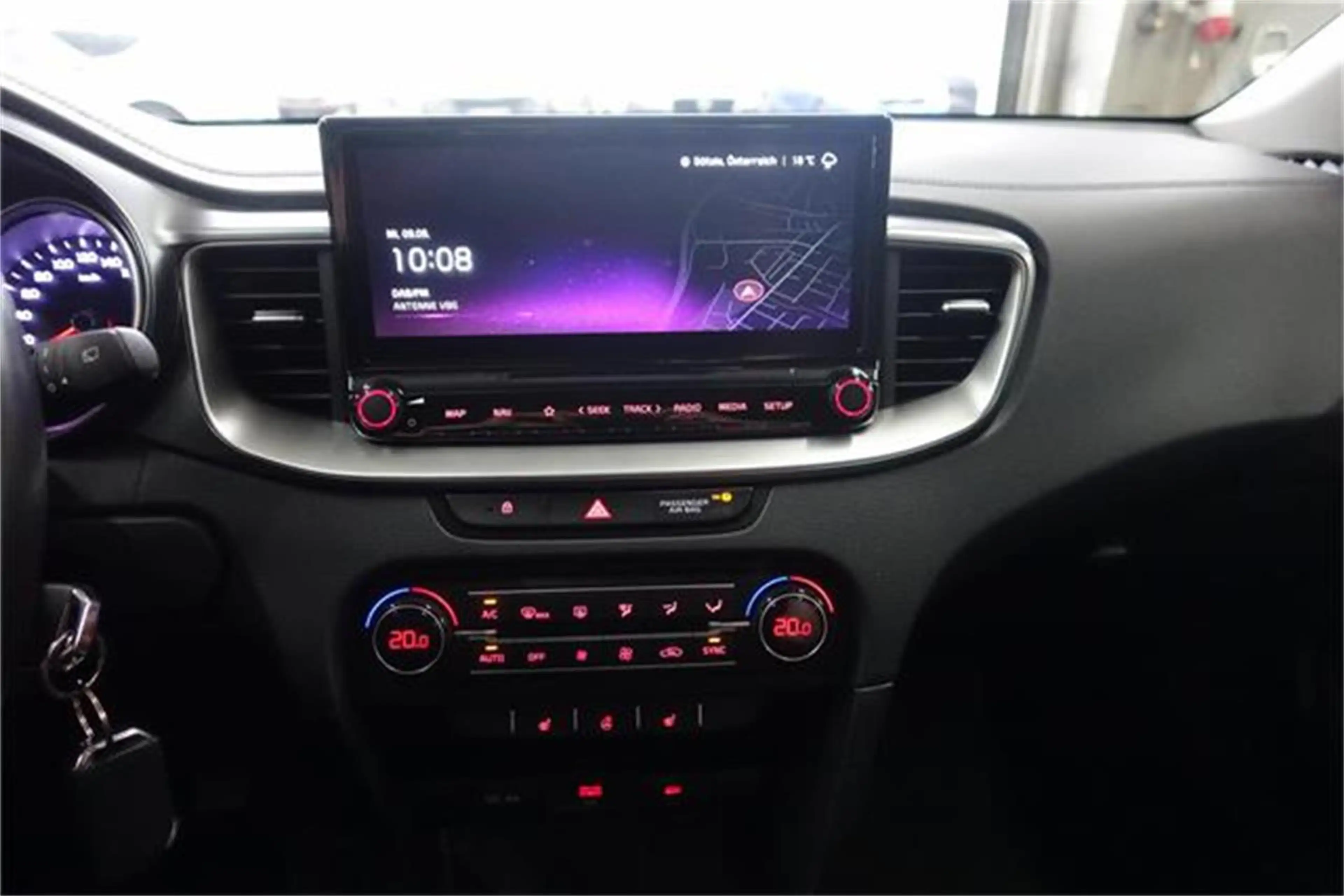 Kia Ceed / cee'd ceed 1,0 T-GDI GPF Silber — photo 6