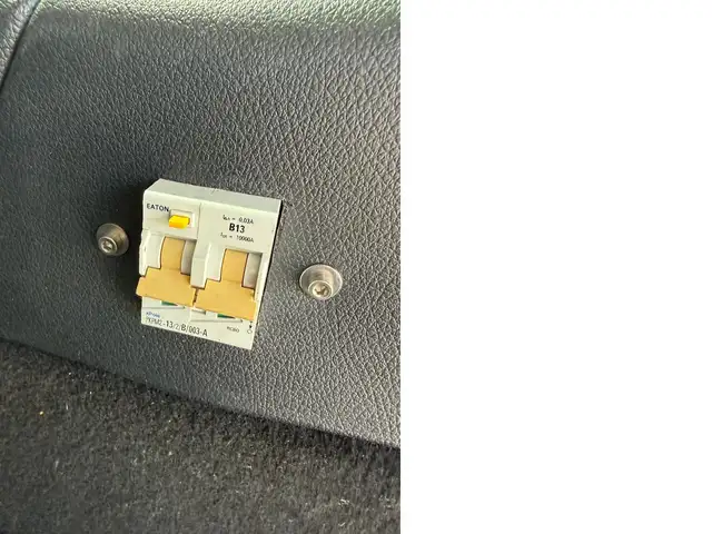 Mercedes-Benz Vito view 11