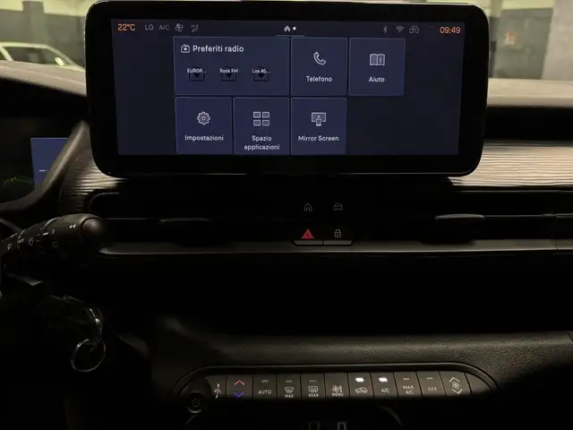 Jeep Avenger view 9