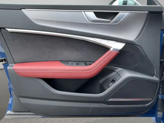 Audi S7 view 16