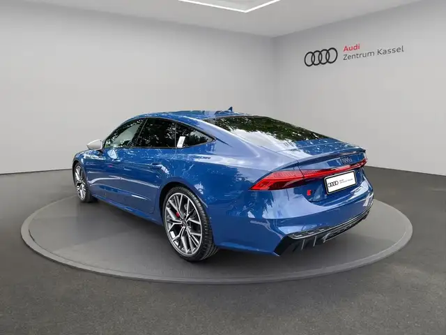 Audi S7 view 5