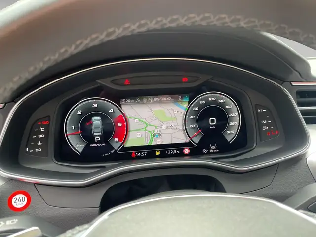 Audi S7 view 13