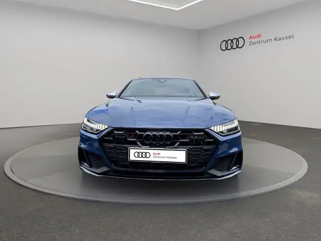 Audi S7 view 10