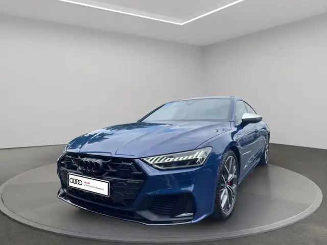 Audi S7 view 3