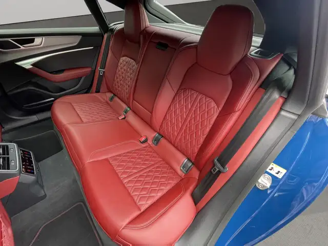 Audi S7 view 18