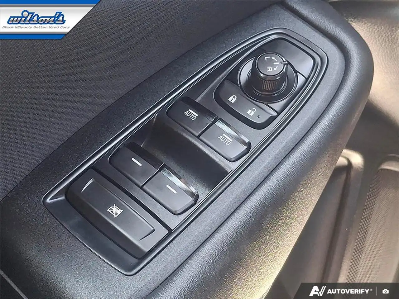 Subaru OUTBACK снимка Subaru OUTBACK