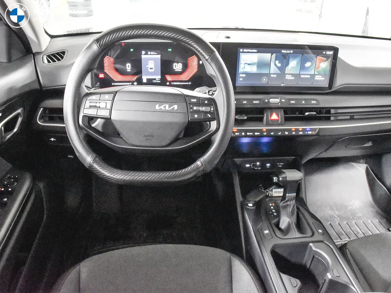 Kia K4 снимка Kia K4