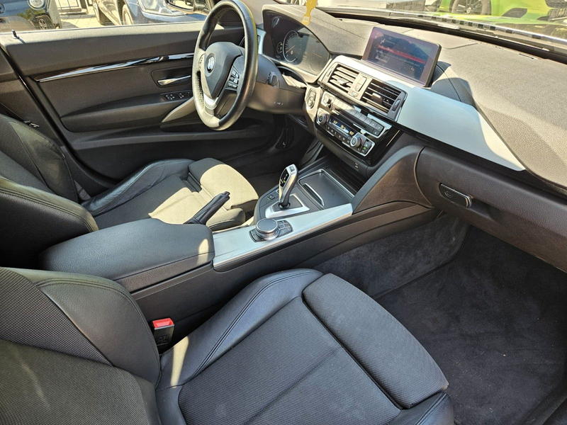 BMW 330 3 Gran Turismo 330 i xDrive Sport Line — photo 14
