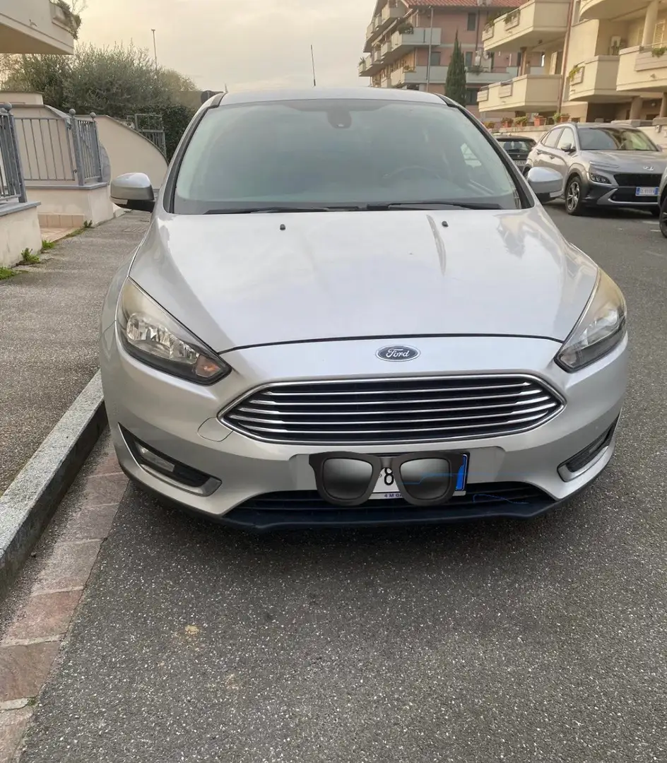 Ford Focus 5p 1.5 tdci Titanium s&s 95cv Argento - 1