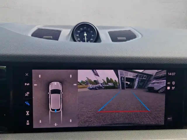 Porsche Cayenne view 7