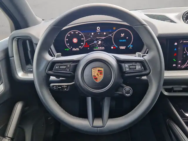 Porsche Cayenne view 14
