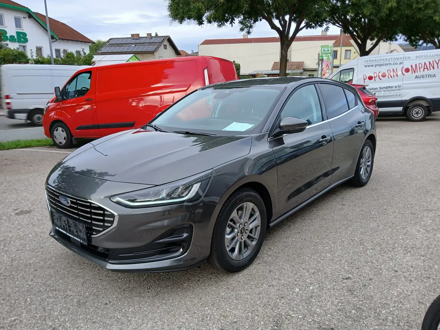 Ford Focus 1,0 EcoBoost Hybrid Titanium Edition Aut. Grau - 1