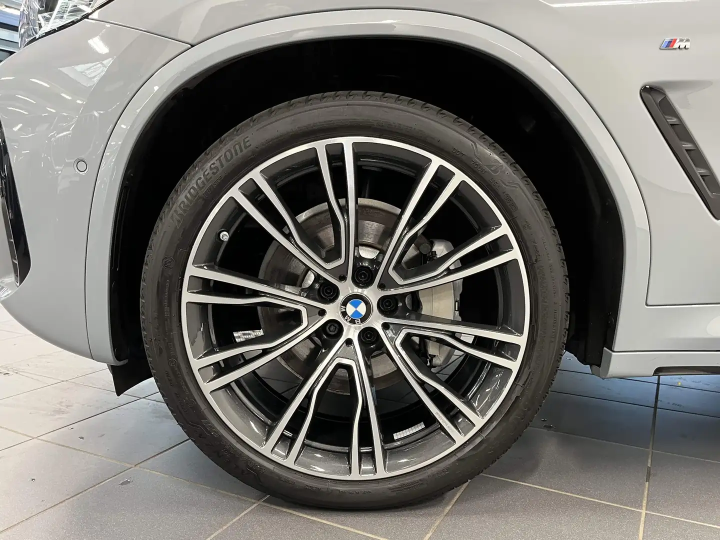 BMW X4 xDrive30d M Sport PANO ACC RFK NAVI LED DAB Grau - 2