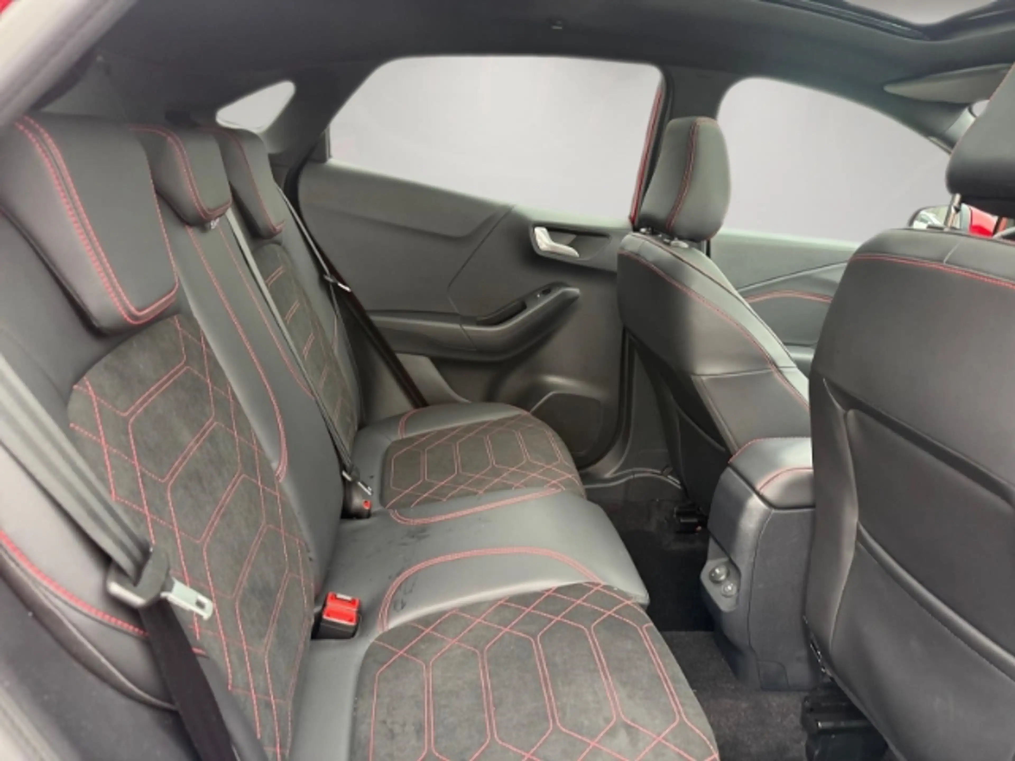 Ford Puma 1.0 EcoBoost ST-Line X Parklenkass./Tempomat/Keyle — photo 13