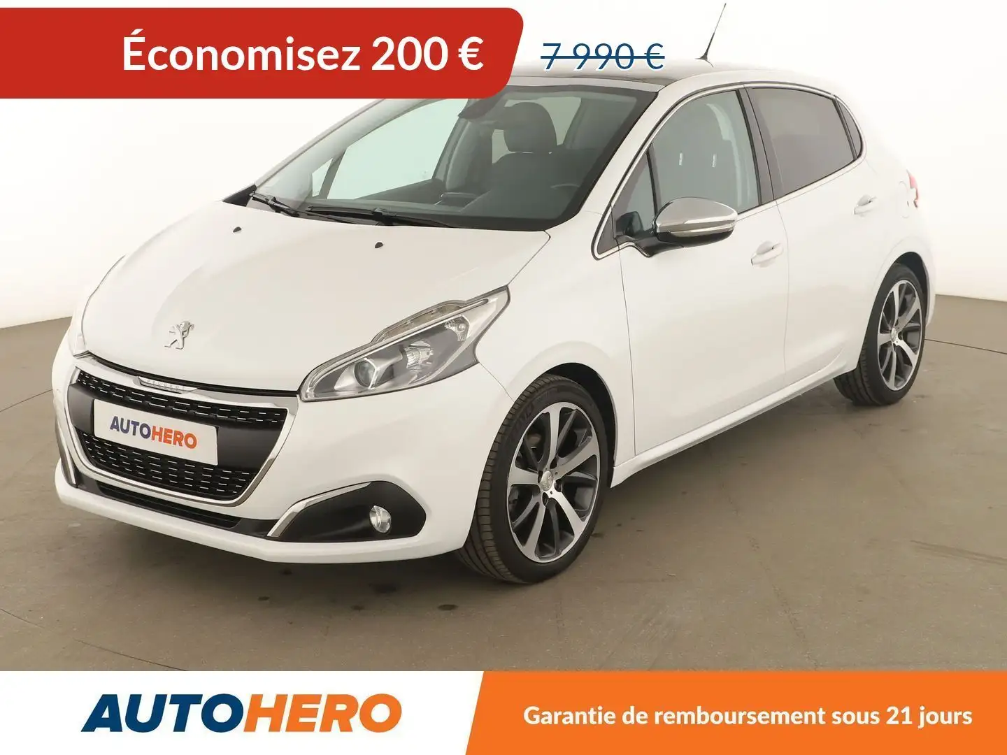 Peugeot 208 1.2 PureTech Feline Blanc - 1