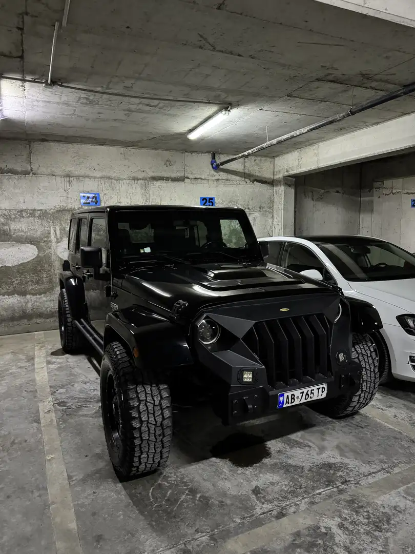 Jeep Wrangler Rubicon Spetial Edition MW3 Call of Duty 104/200 Schwarz - 2