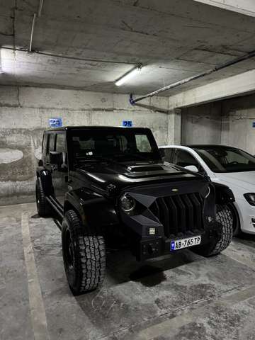Jeep Wrangler Rubicon Spetial Edition MW3 Call of Duty 104/200