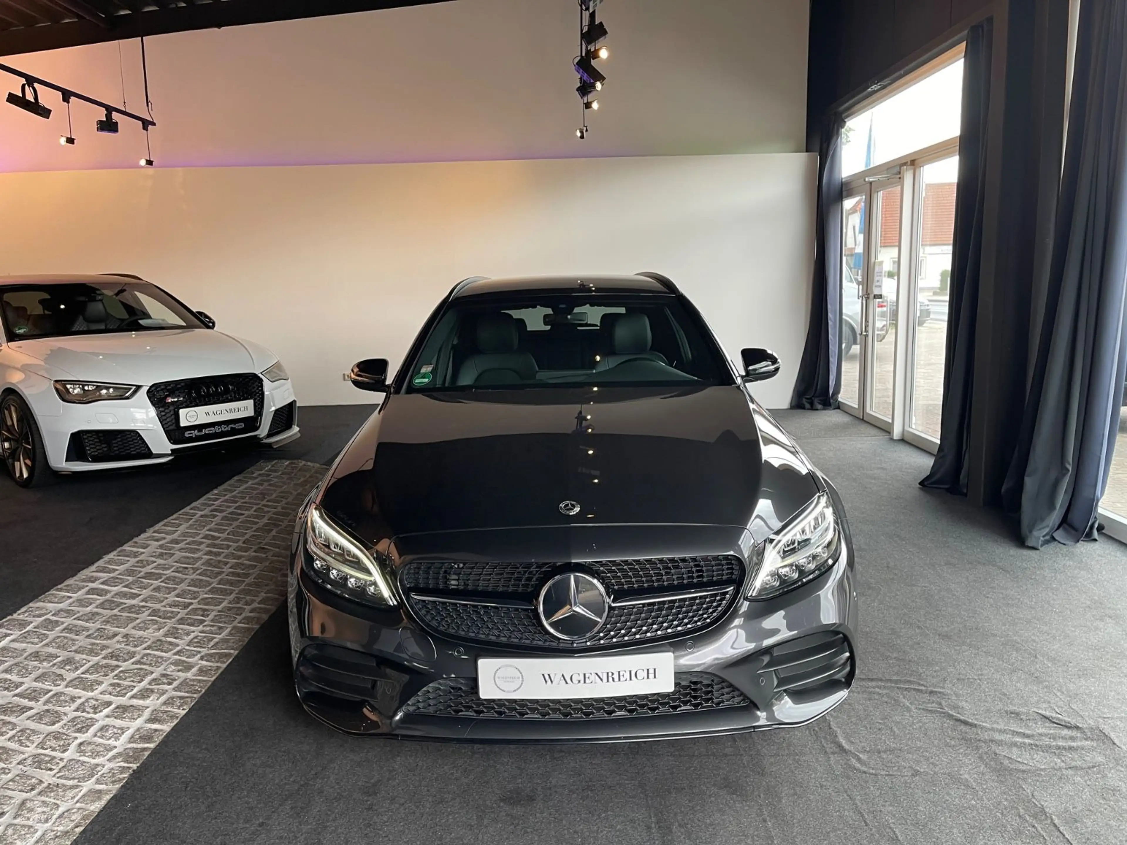 Mercedes-Benz C 220 T-Modell C 220 d AMG Line | Widescreen | Night — photo 4
